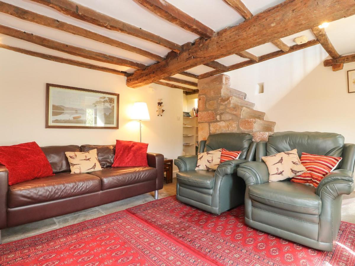 Beehive Cottage Bentham Экстерьер фото
